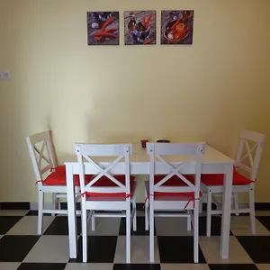 https://yellow-apartment.hotels-hajduszoboszlo-hungary.com